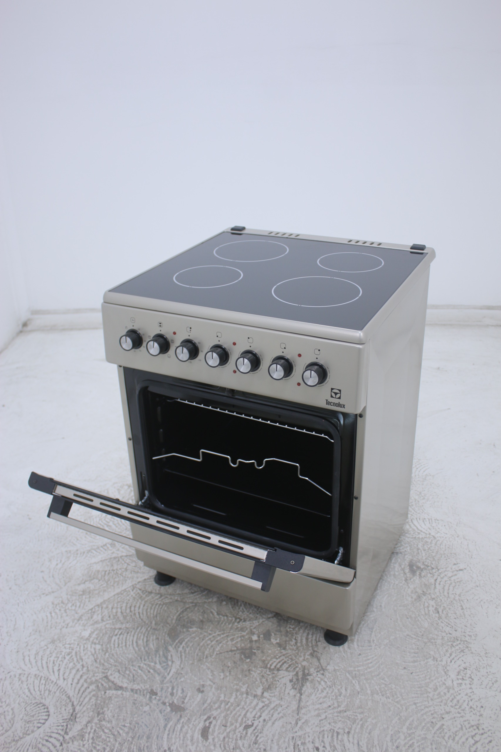 69bd7ad9a7e39_image_2026-03-20_165026947 CUISINIERE TECNOLUX 4FEUX 60X60 INDUCTION INOX VF6054XXVG